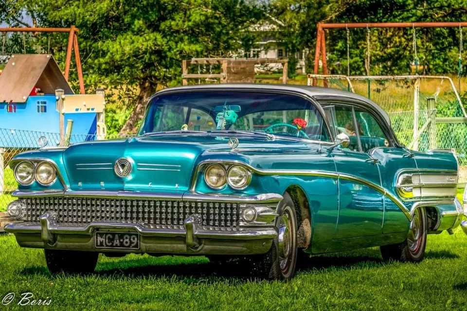 senior cruising