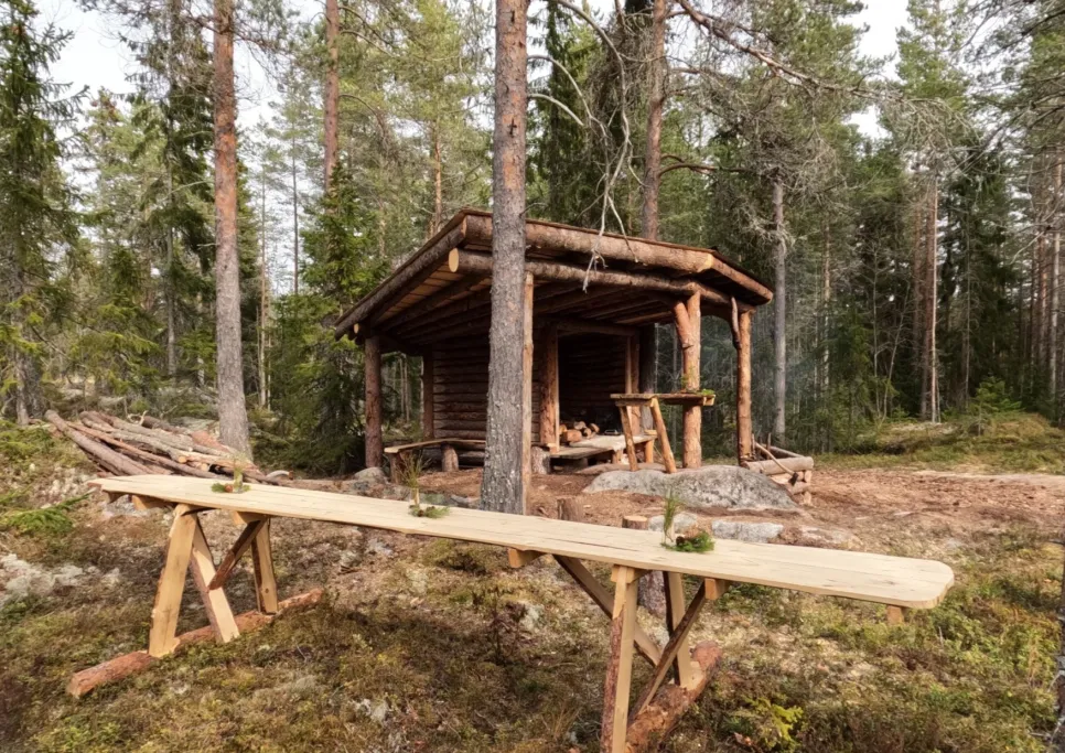 https://admin.mi.pedersore.fi/api/xml/course/5577?locale=sv_SE